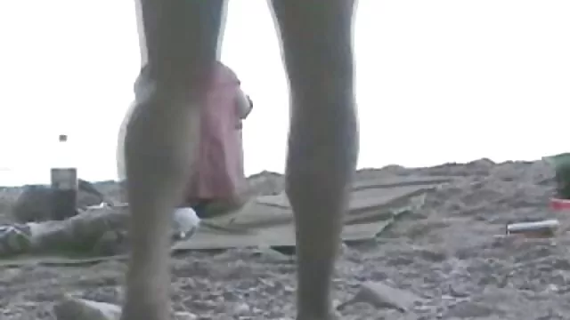 بهترین جوانان, رابطه جنسی بدون ثبت نام یک زن روسپی است که تلاش دانلود رایگان فیلمهای نیمه سکسی می کند برای فرار از دوشنبه